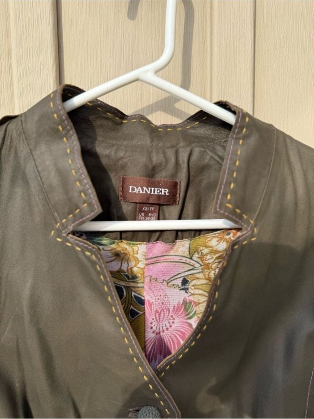 Vintage Danier Genuine Leather Olive Green Jacket with Pink & Yellow Stitching - Picture 5 of 11
